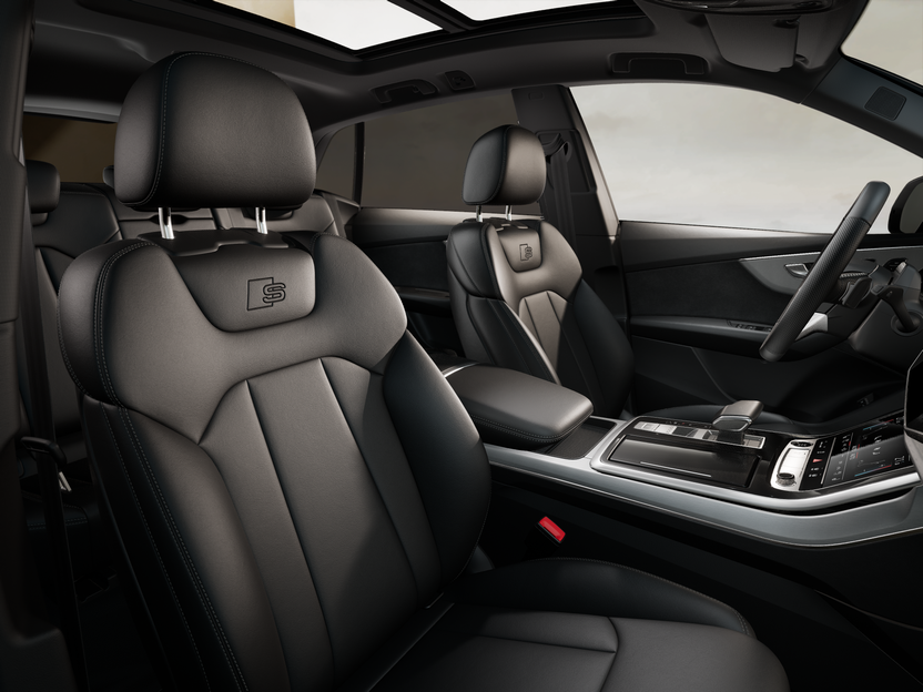 Imagem de um Audi Q8 SUV e-hybrid quattro 290kW