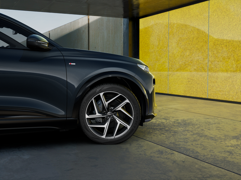 Imagem de um Audi Q6 Sportback e-tron performance