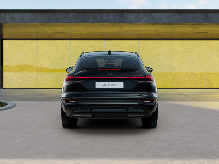 Imagem de um Audi Q6 Sportback e-tron performance