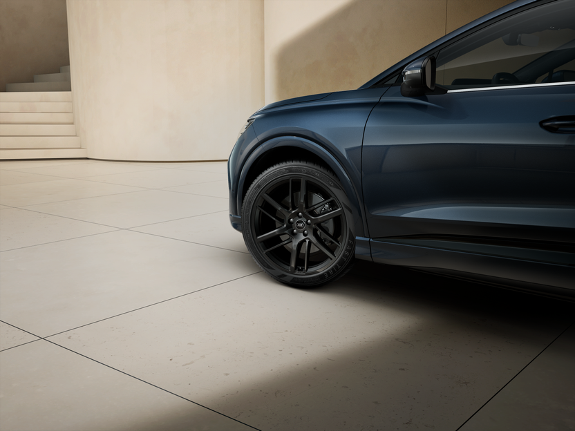 Imagem de um Audi Q4 SUV e-tron performance