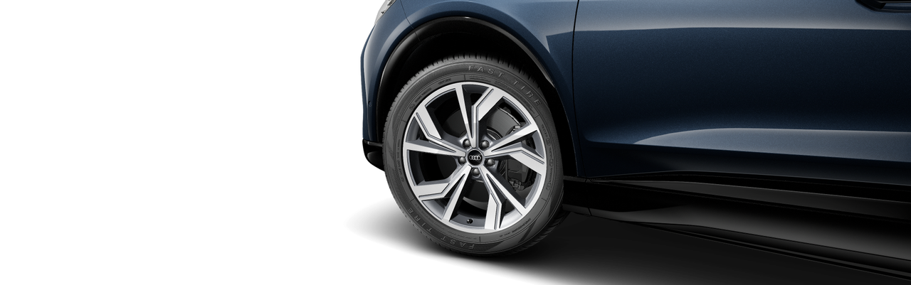 Imagem de um Audi Q4 SUV e-tron performance