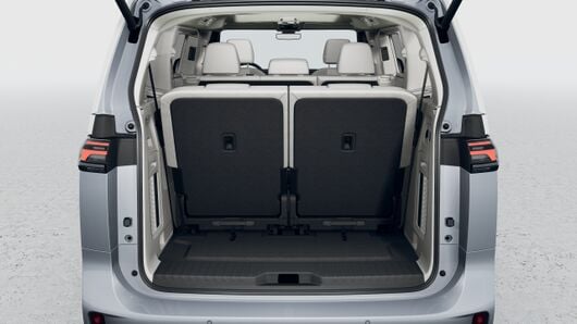 Imagem de um ID. Buzz Pro 91kWh 286CV 7L