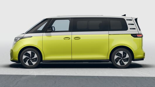 Imagem de um ID. Buzz Pro 91kWh 286CV 7L