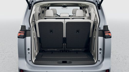 Imagem de um ID. Buzz Pro 91kWh 286CV 7L