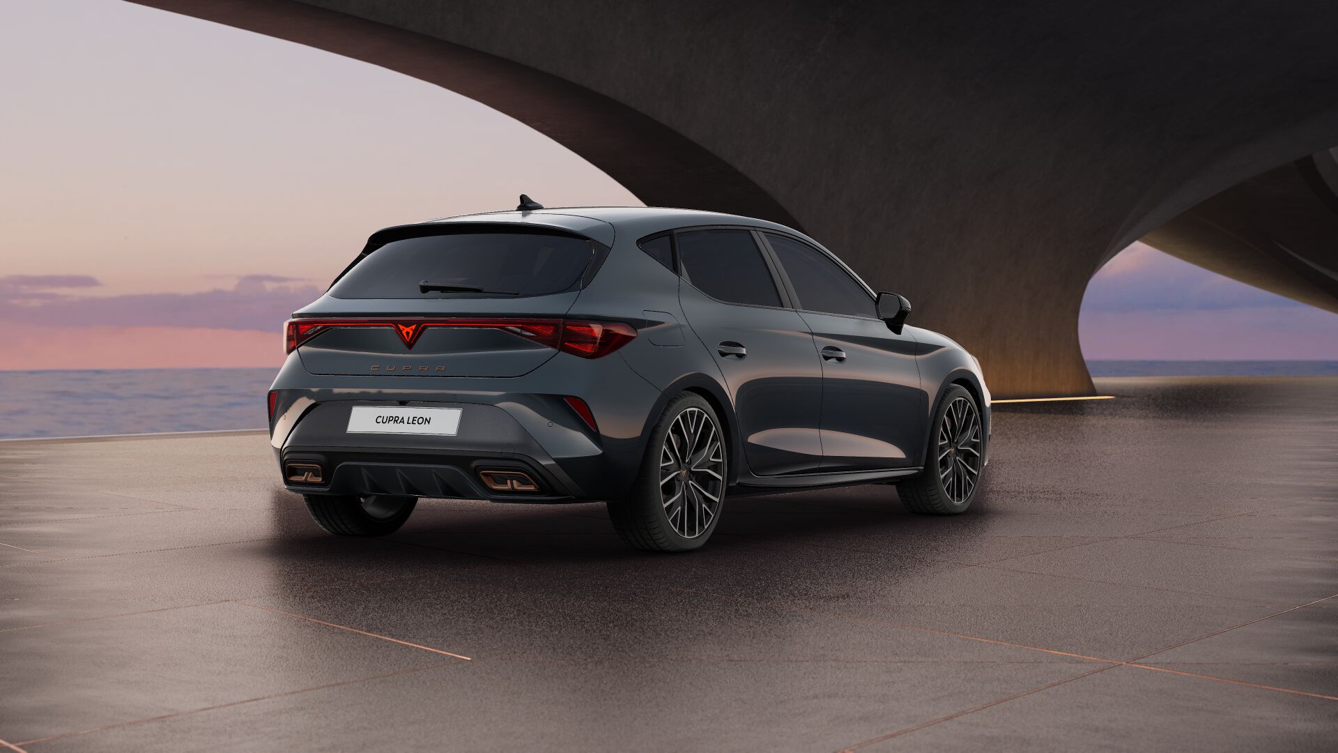 Imagem de um CUPRA Leon 5 Portas 1.5 e-HYBRID 272cv