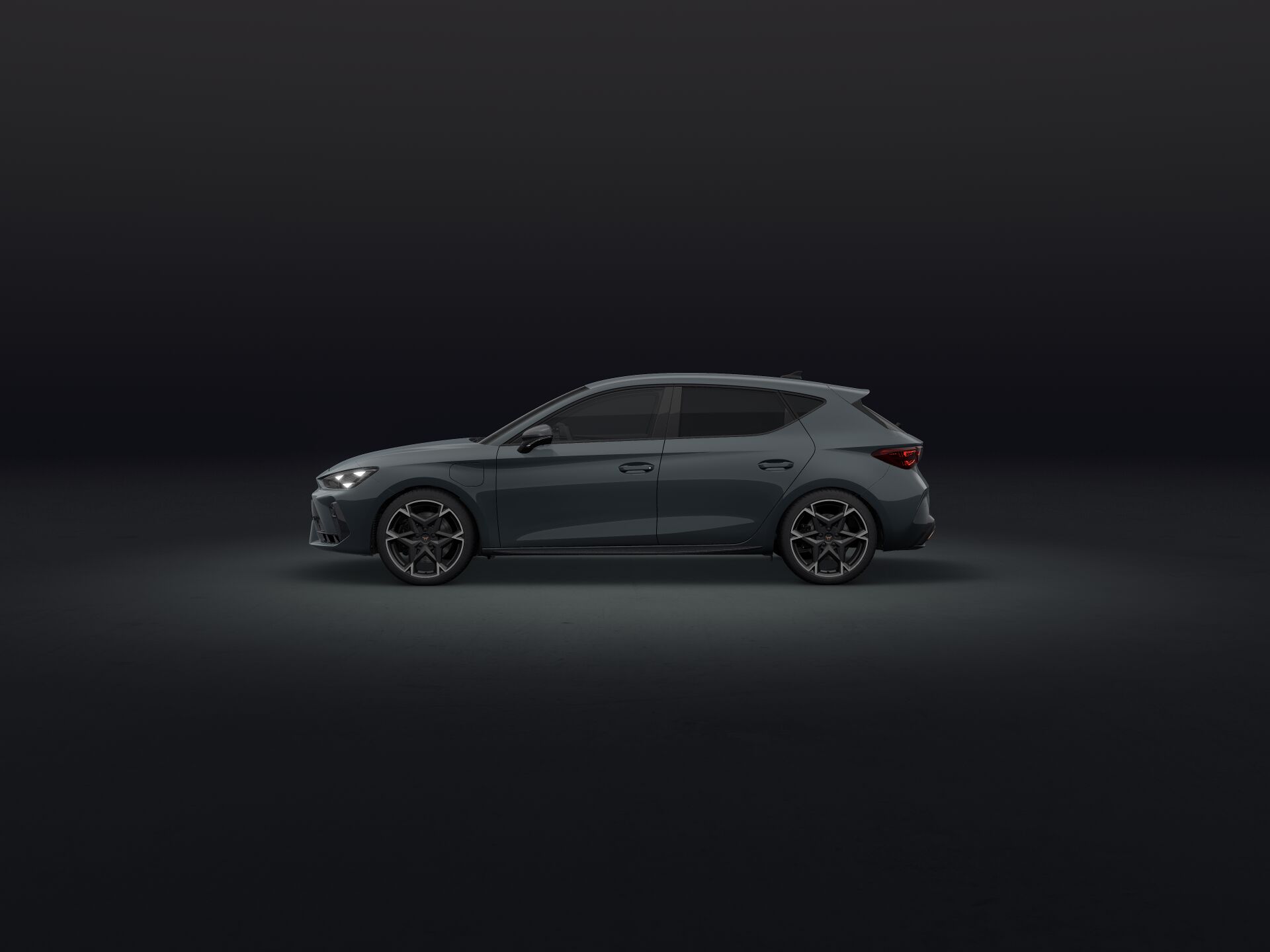 Imagem de um CUPRA Leon 5 Portas 1.5 e-HYBRID 272cv
