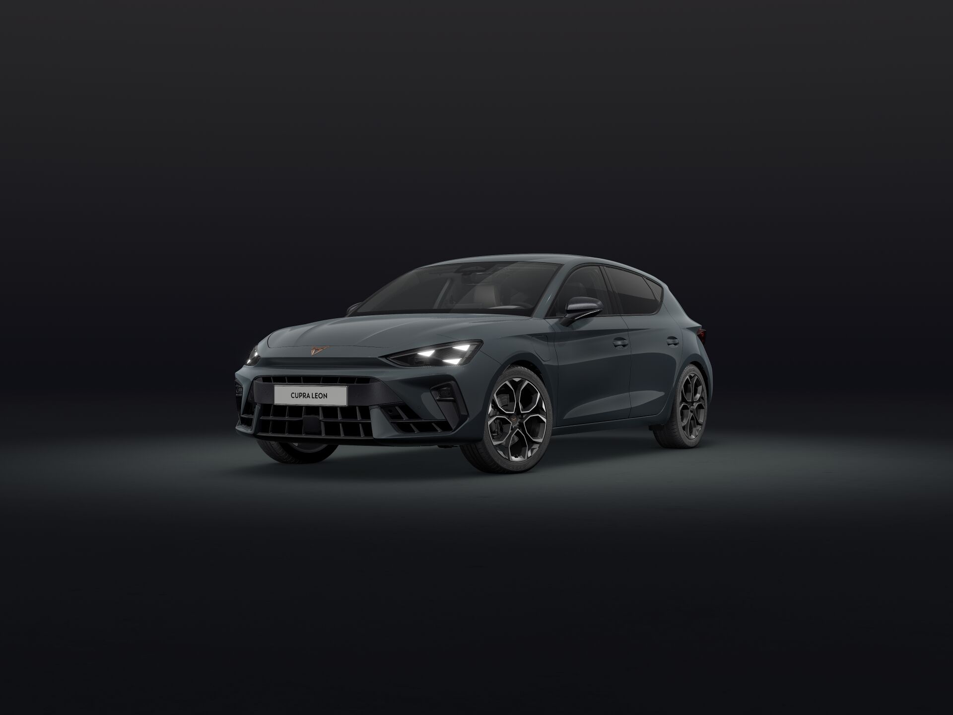 Imagem de um CUPRA Leon 5 Portas 1.5 e-HYBRID 204cv