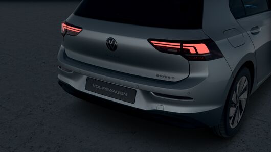 Imagem de um GOLF 1.5 TSI 204cv LIFE eHYBRID DSG