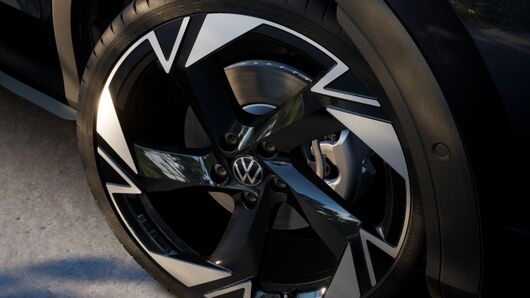 Imagem de um T-ROC 1.5 eTSI 150cv DSG R-LINE