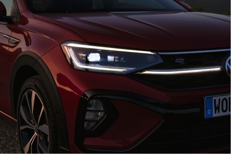 Faróis IQ.LIGHT LED Matrix