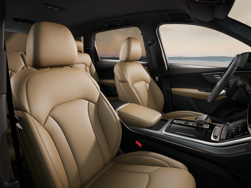 Imaginea unui Q7 PI S line 55 TFSI quattro