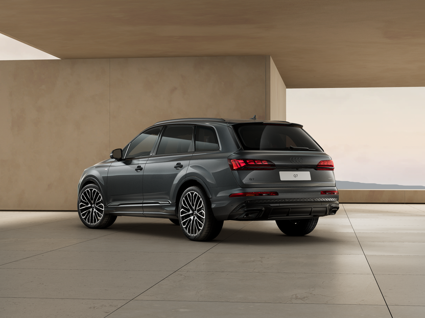 Imaginea unui Q7 PI S line 55 TFSI quattro