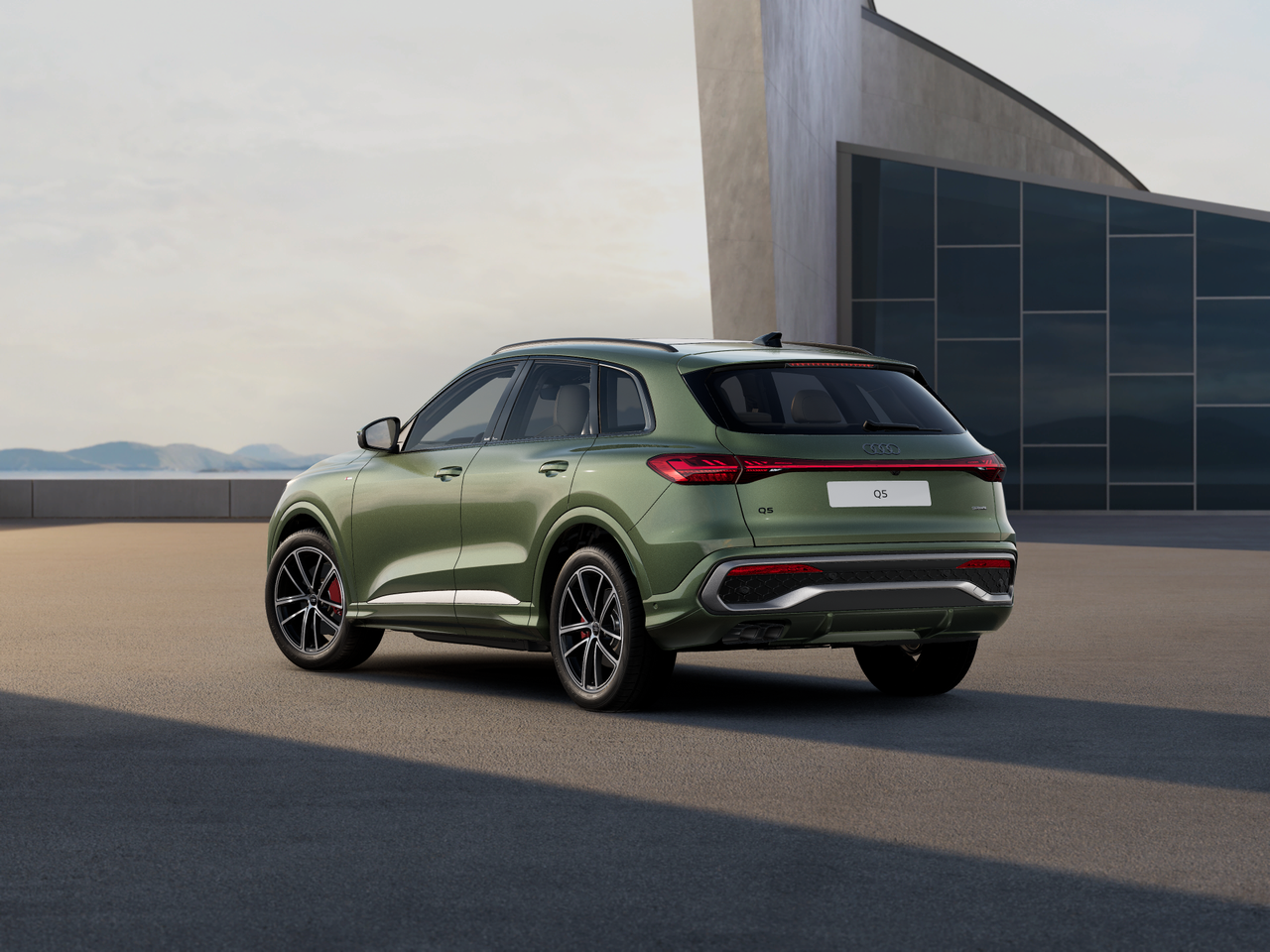 Imaginea unui Q5 40 TDI quattro