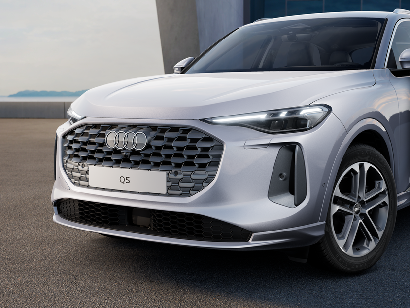 Imaginea unui Q5 40 TFSI quattro