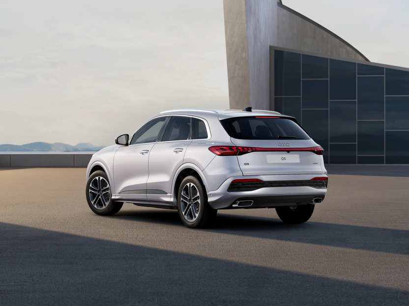 Imaginea unui Q5 40 TFSI quattro