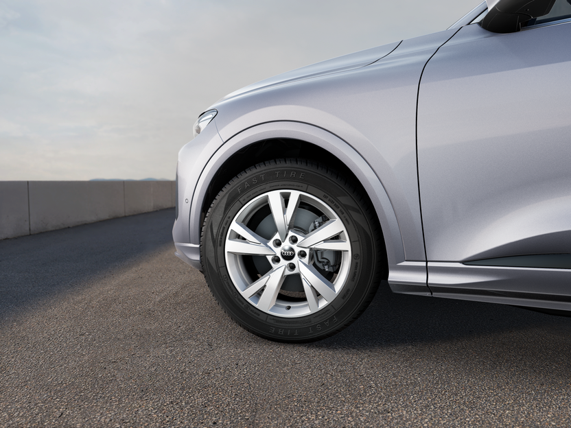 Imaginea unui Q5 40 TFSI quattro