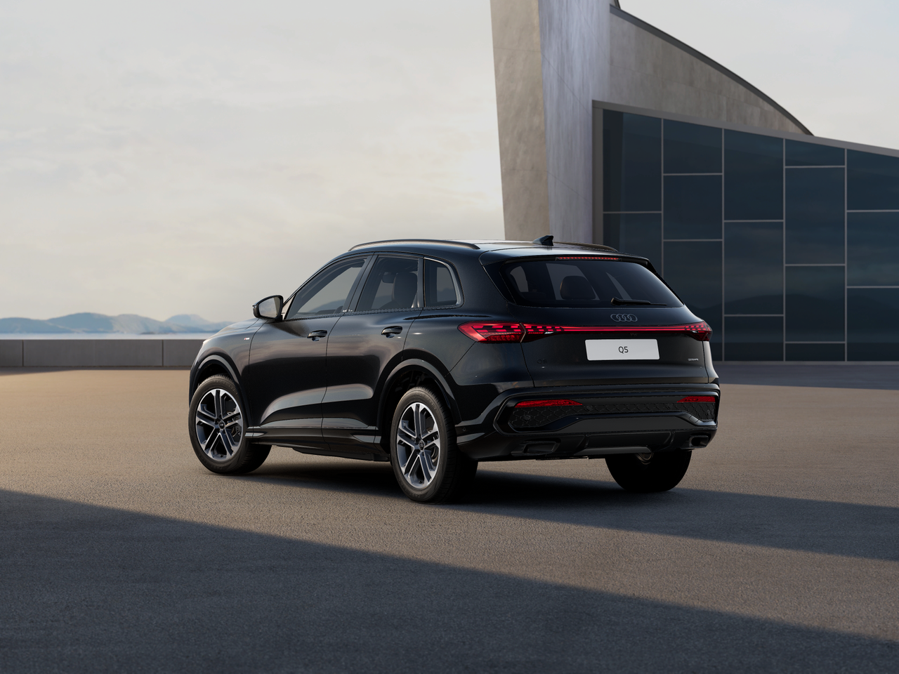 Imaginea unui Q5 40 TFSI quattro