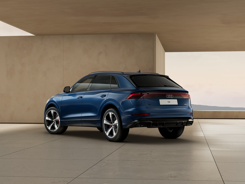 Imaginea unui Q8 PI 55 TFSI quattro