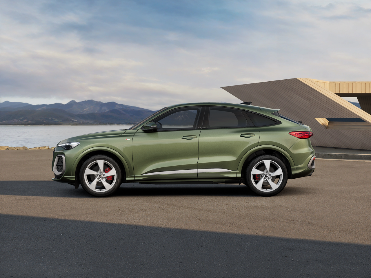 Imaginea unui Q5 Sportback 40 TDI quattro