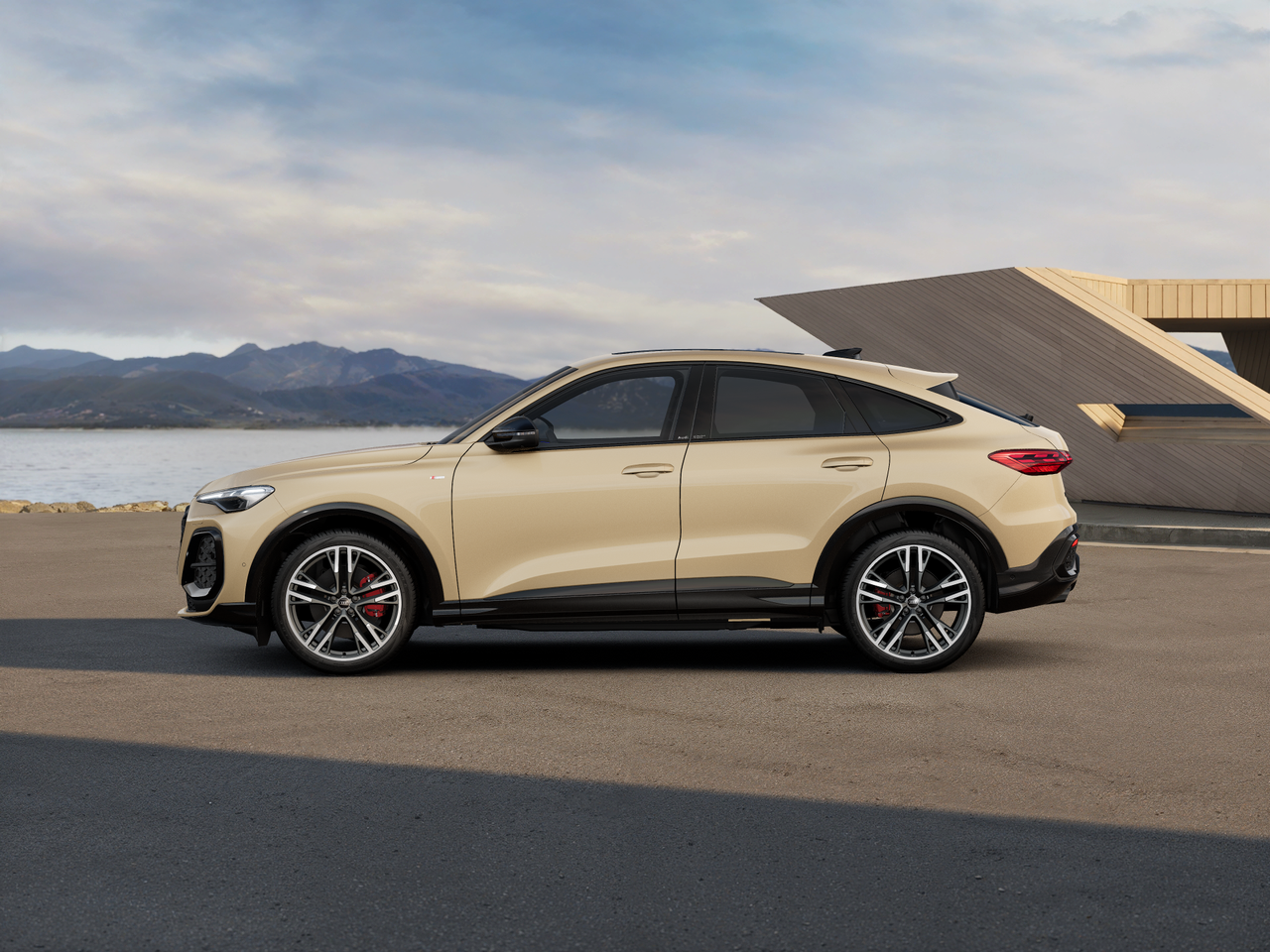 Imaginea unui Q5 Sportback 40 TDI quattro