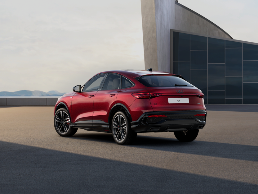 Imaginea unui Q5 Sportback 40 TFSI quattro