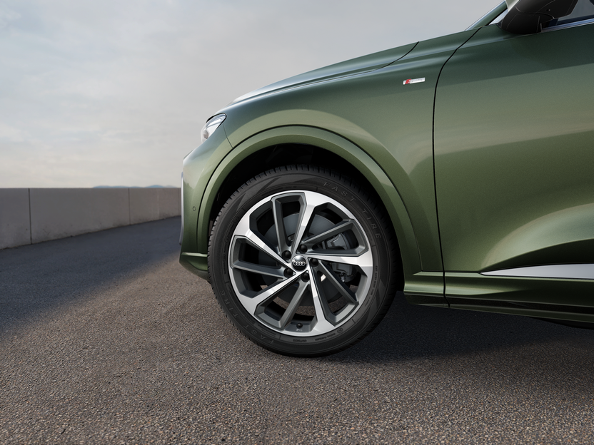 Imaginea unui Q5 Sportback 40 TDI quattro