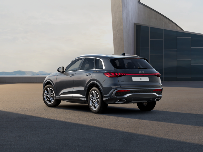 Imaginea unui Q5 40 TFSI quattro
