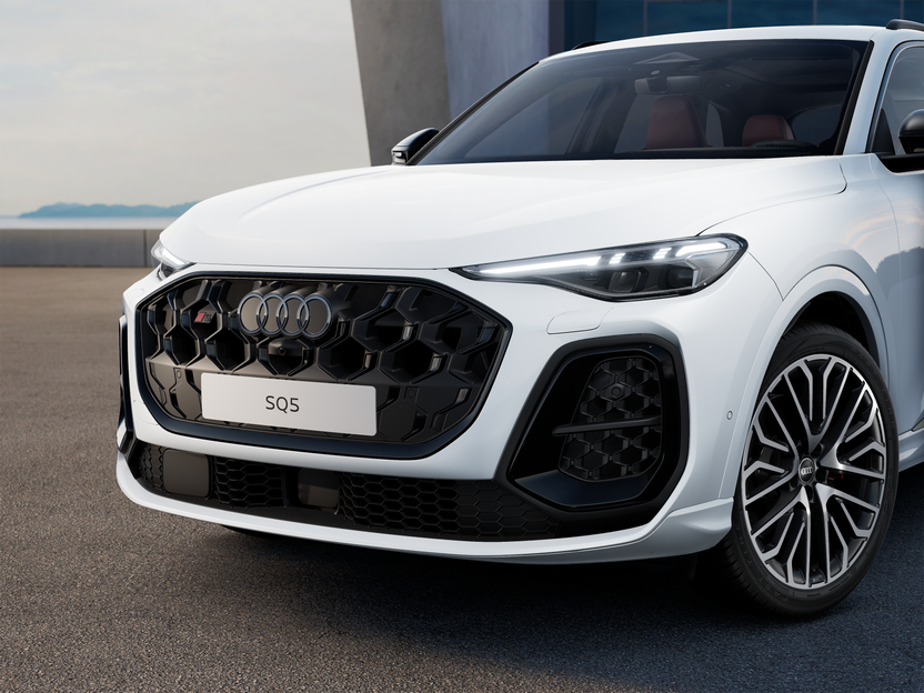 Imaginea unui SQ5 quattro