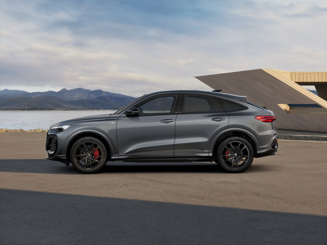 Imaginea unui Q5 Sportback 40 TDI quattro