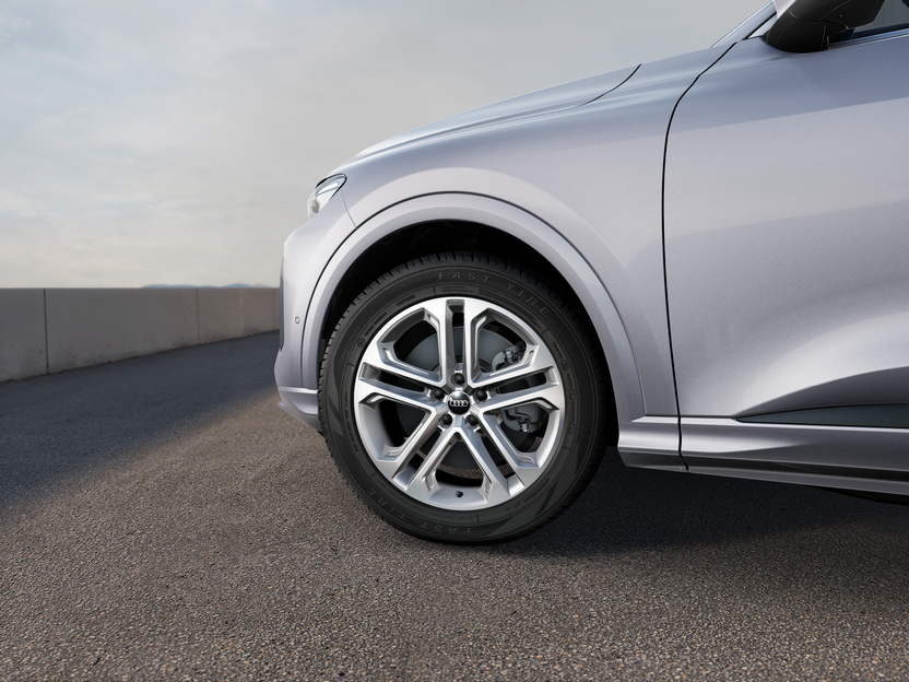 Imaginea unui Q5 Sportback 40 TDI quattro