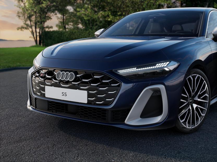 Imaginea unui S5 Limuzina quattro