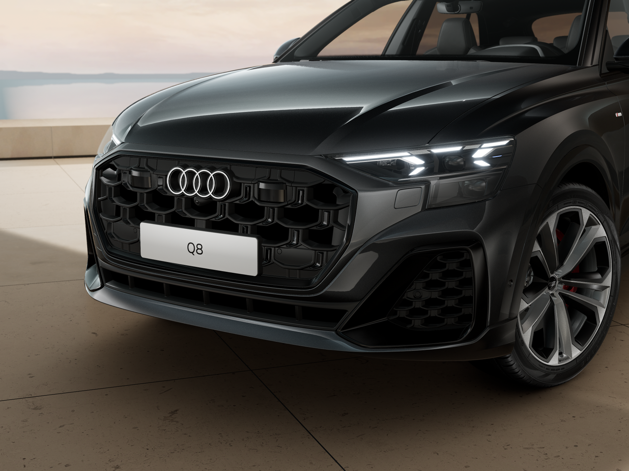 Imaginea unui Q8 PI 55 TFSI e quattro 290 kW &#x2F; 394 CP