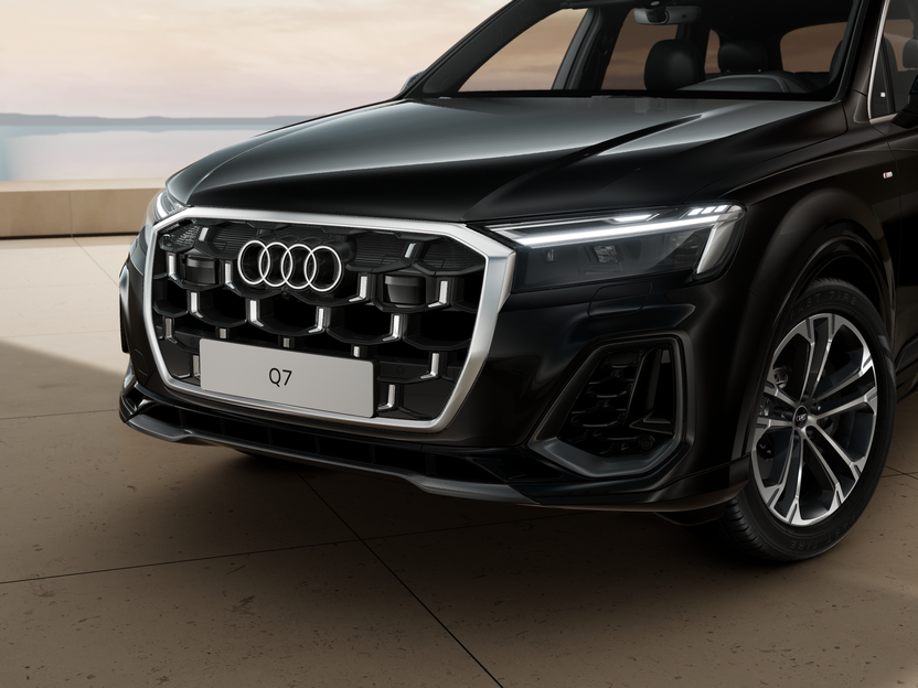 Imaginea unui Q7 S line 55 TFSI e quattro 290 kW/394CP