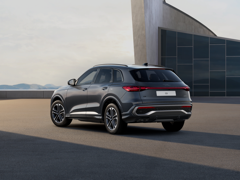 Imaginea unui Q5 40 TDI quattro