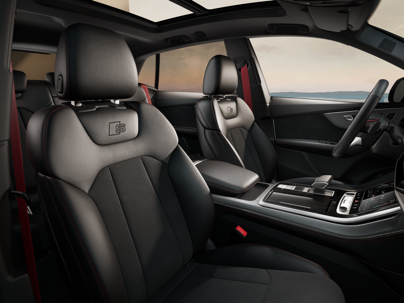 Imaginea unui Q8 PI 55 TFSI quattro