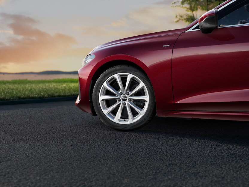 Imaginea unui A5 Limuzina 50 e-hybrid quattro 220kW