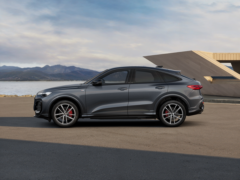 Imaginea unui Q5 Sportback 40 TFSI quattro