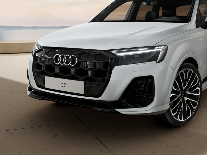 Imaginea unui Q7 PI S line 55 TFSI quattro