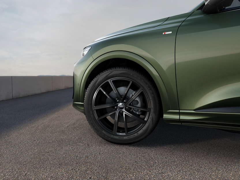 Imaginea unui Q5 40 TFSI quattro