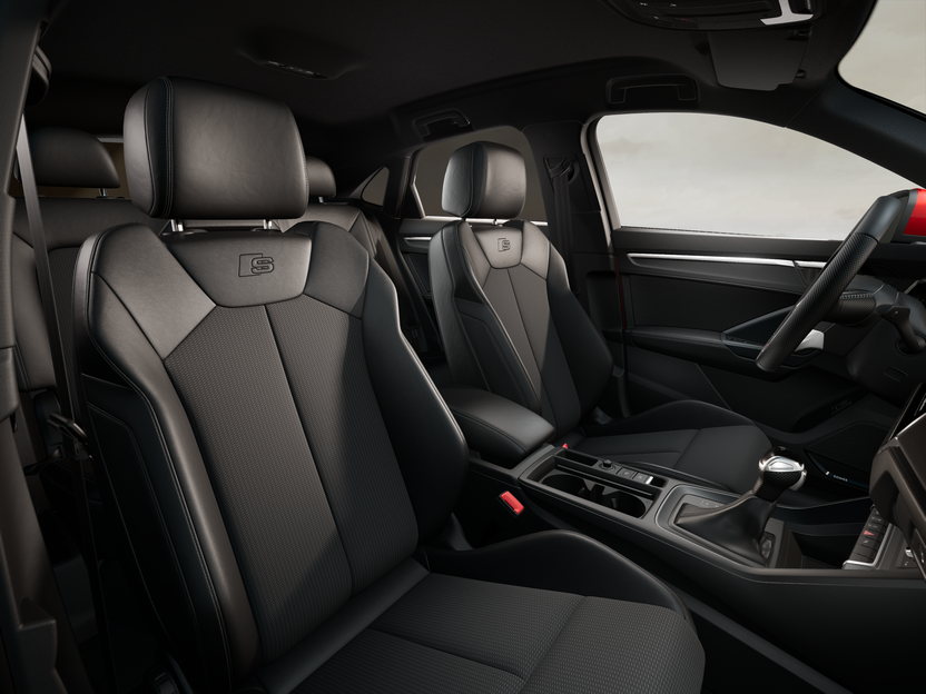 Imaginea unui Q3 Sportback S Line 40 TFSI quattro