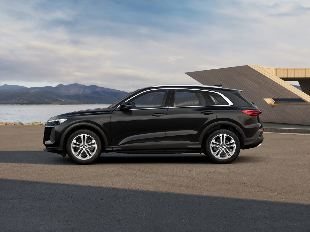 Imaginea unui Q5 40 TDI quattro