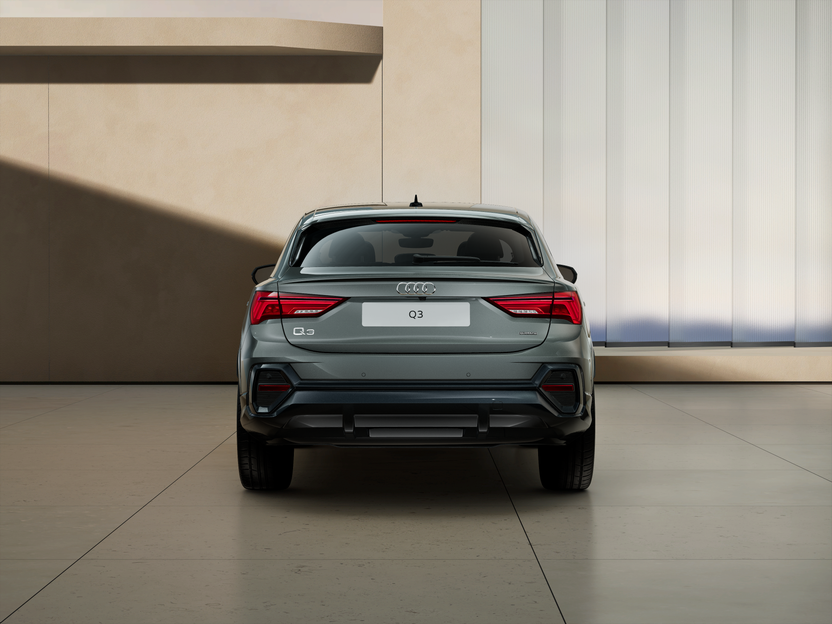 Imaginea unui Q3 Sportback 40 TFSI quattro