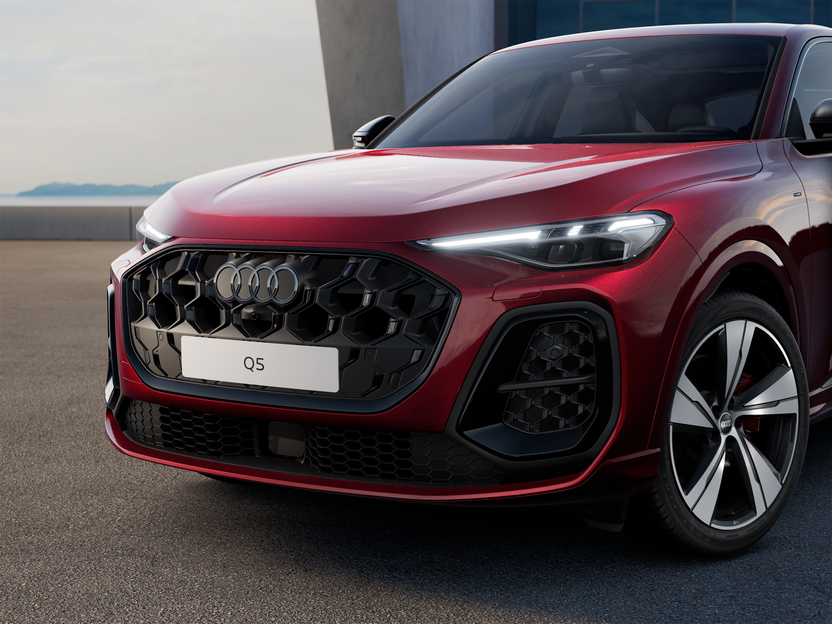 Imaginea unui Q5 Sportback 50 e-hybrid quattro 220kW