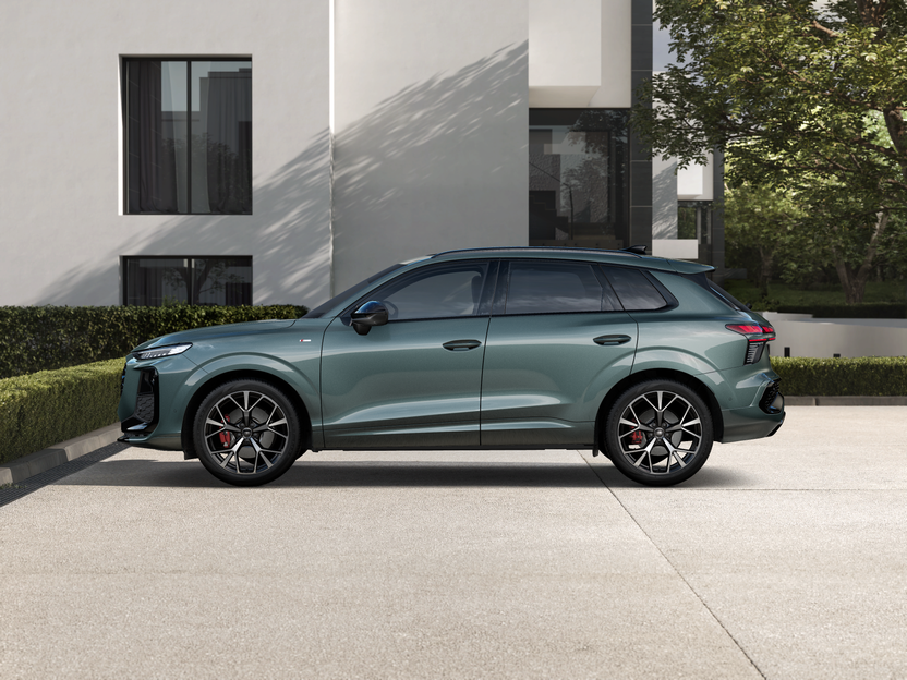 Imaginea unui Q3 45 TFSI quattro