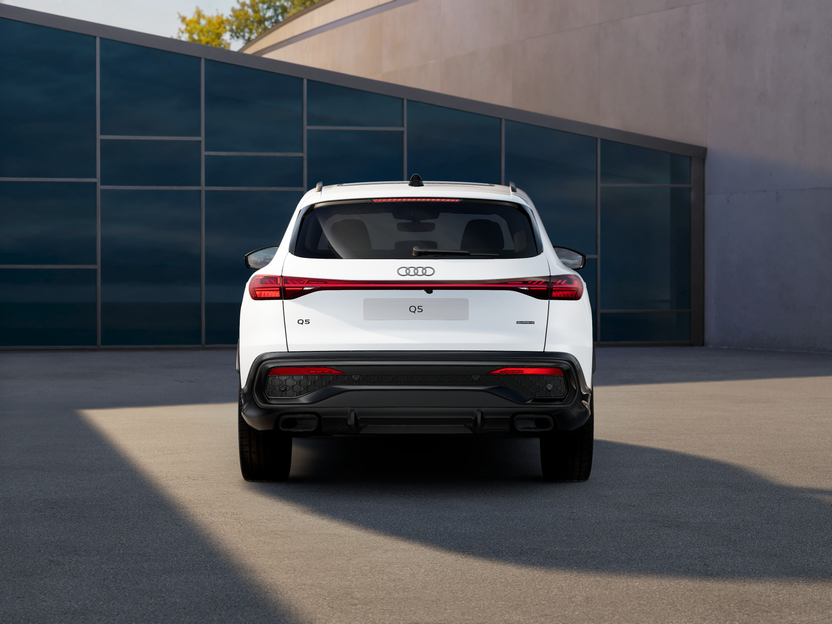 Imaginea unui Q5 40 TFSI quattro