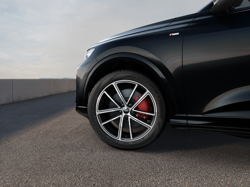 Imaginea unui Q5 40 TDI quattro