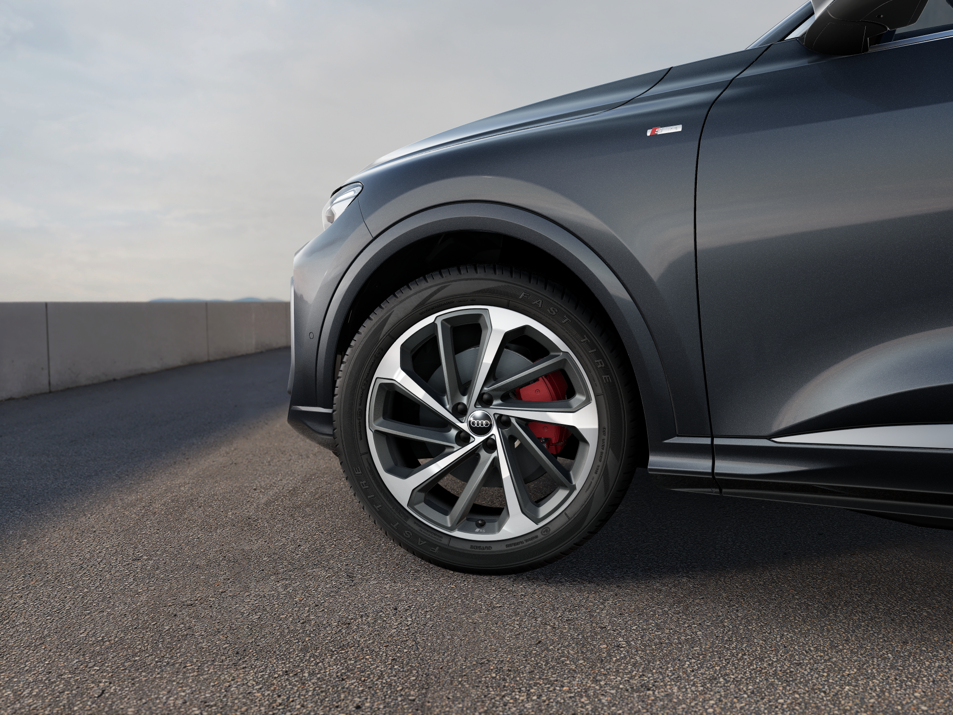 Imaginea unui Q5 Sportback 40 TFSI quattro