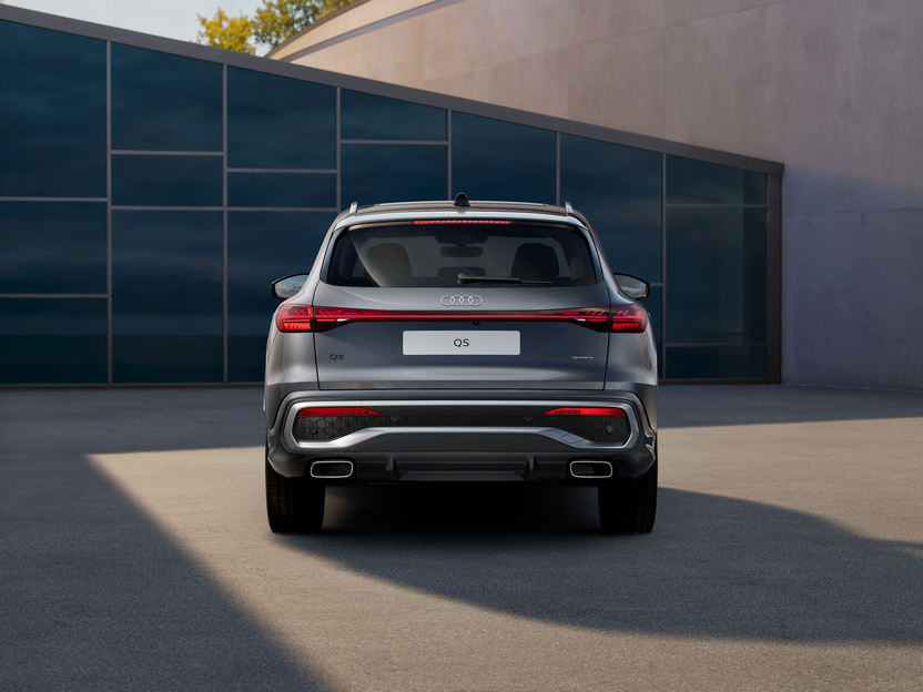Imaginea unui Q5 40 TFSI quattro
