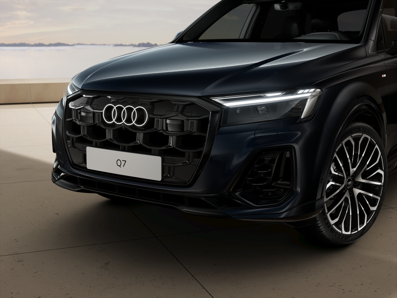 Imaginea unui Q7 S line 55 TFSI e quattro 290kW