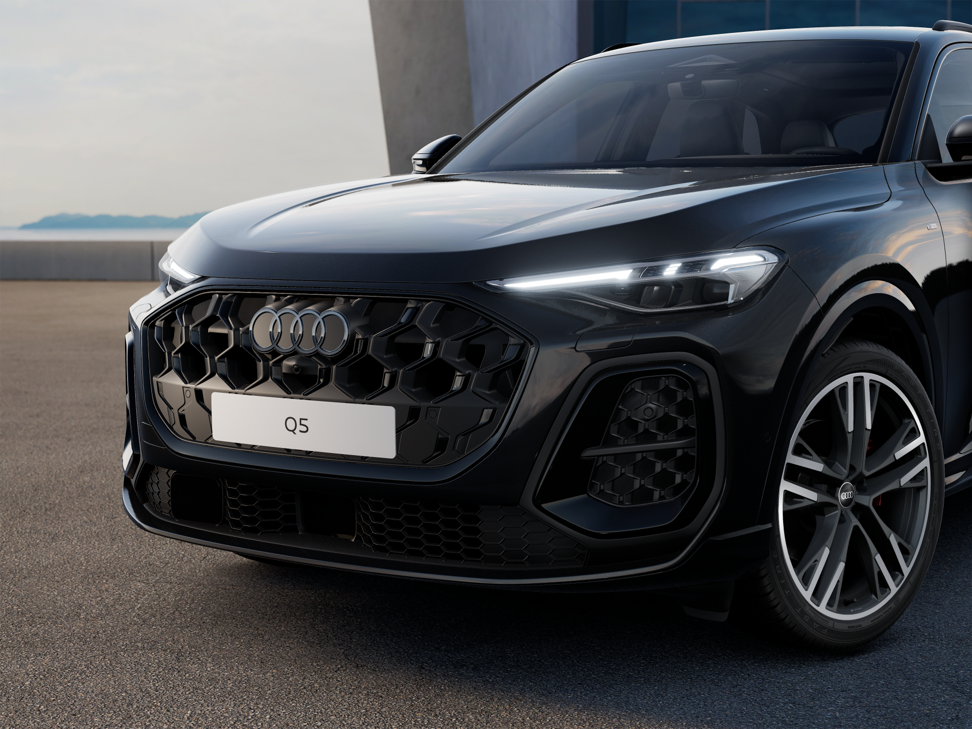 Imaginea unui Q5 40 TFSI quattro